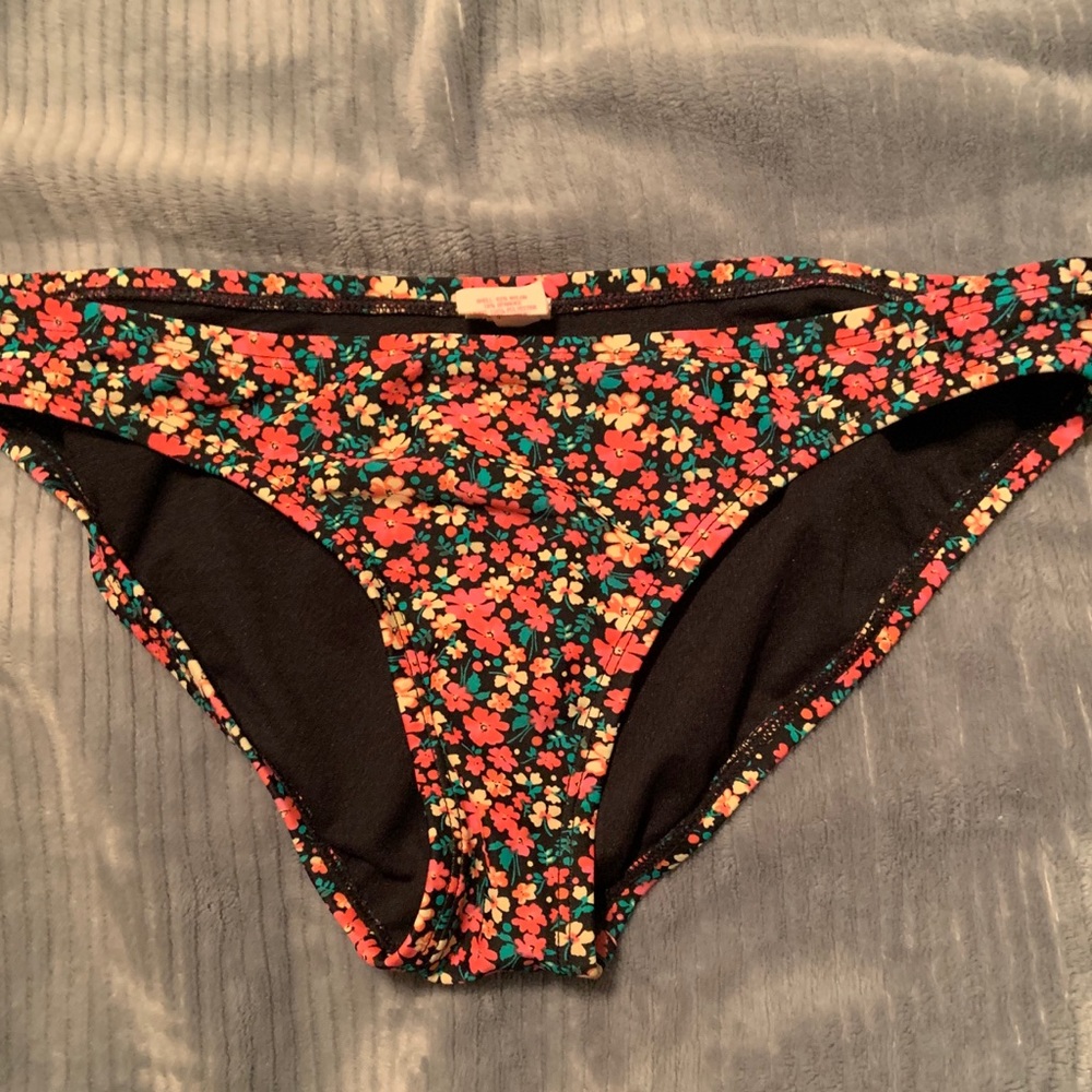 Bikini bottoms
